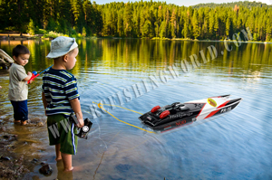 RC Toy Boats